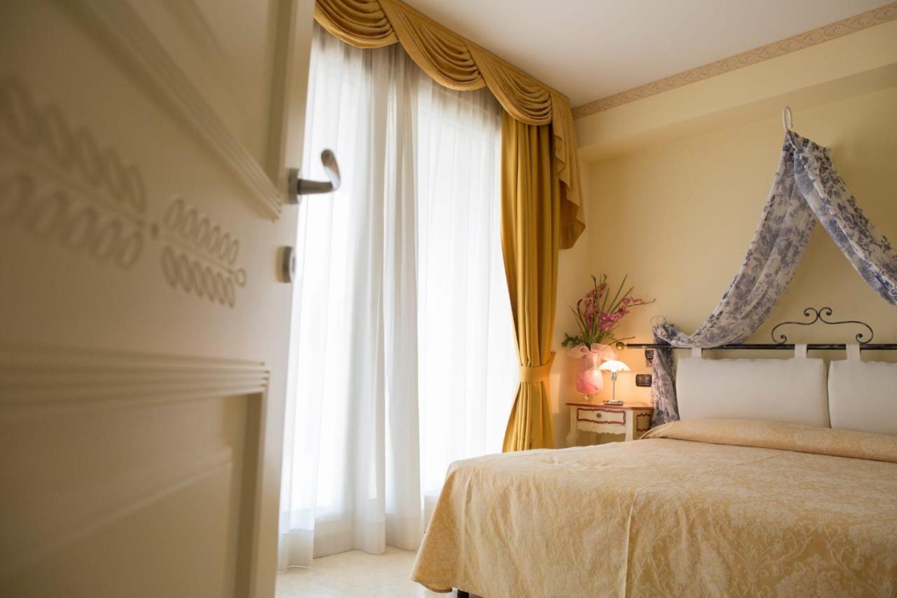 Appartamento Du Lac 1 Desenzano del Garda Kültér fotó