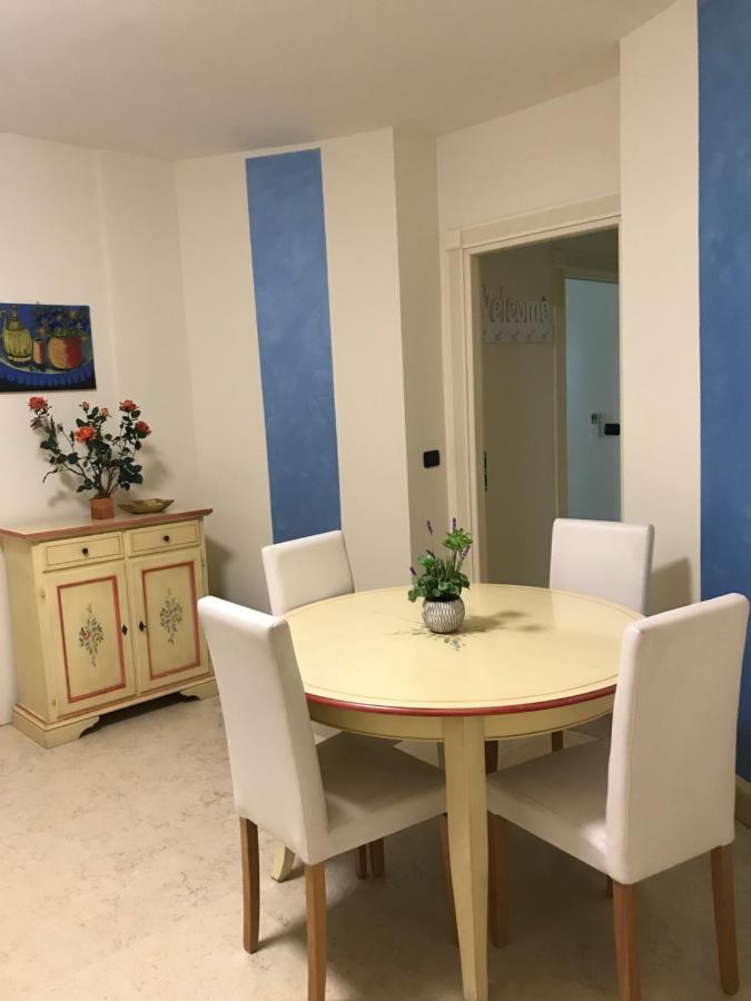 Appartamento Du Lac 1 Desenzano del Garda Kültér fotó