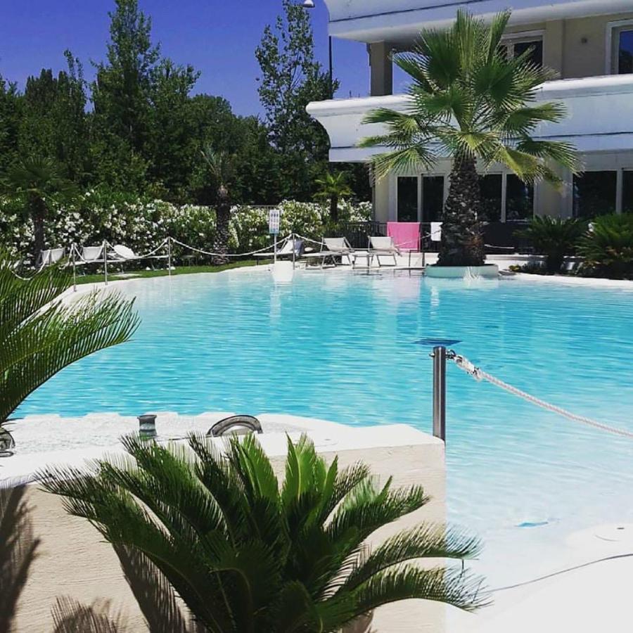 Appartamento Du Lac 1 Desenzano del Garda Kültér fotó